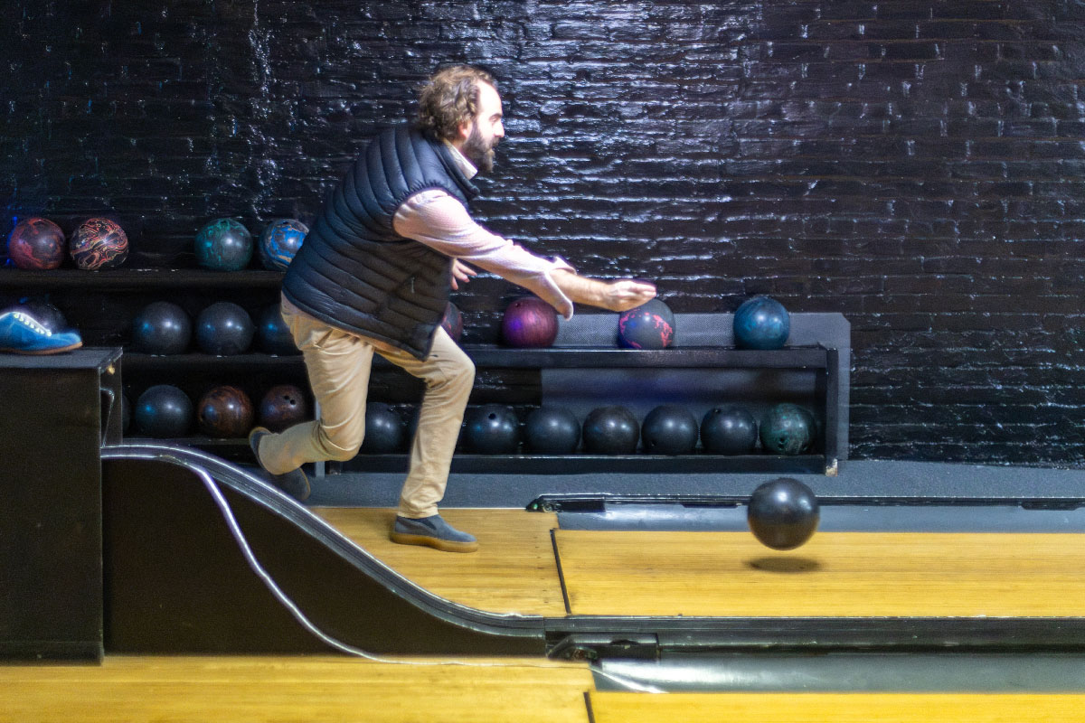 Englebrrook-CC-Activites-Bowling-Gallery-Image-3