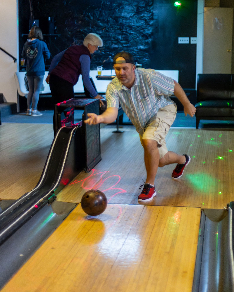 Englebrrook-CC-Activites-Bowling-Gallery-Image-2